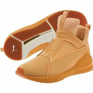 Womens Puma Fierce Nubuck Natural size 6